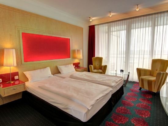 Vitalia Seehotel — Bad Segeberg — photo 4