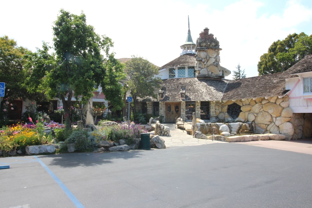 Madonna Inn - photo 114