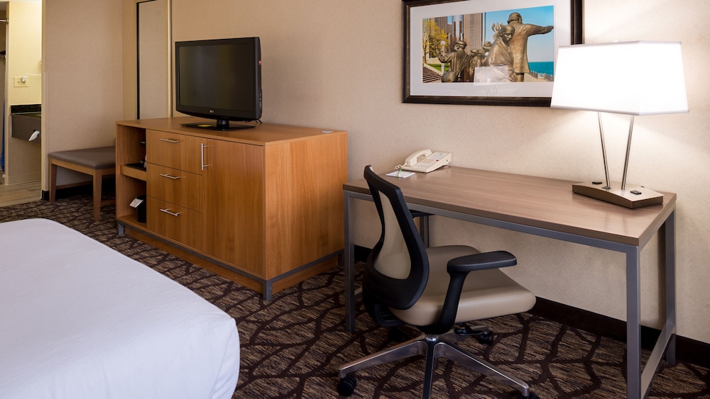 Holiday Inn Hotel & Suites Warren by IHG - photo 9