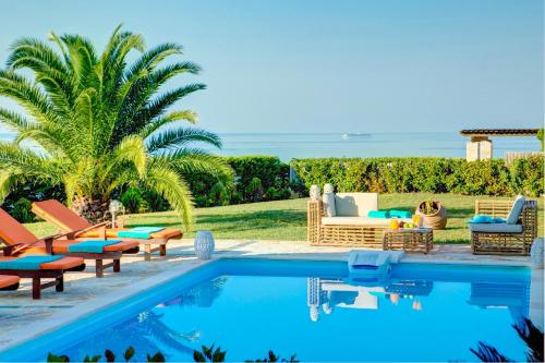 Villa Uranos — 4-Star Luxury Hotel in Valsamata, Greece
