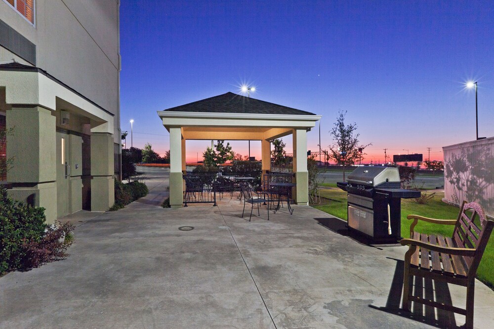 Candlewood Suites Wichita Falls at Maurine Street by IHG - photo 12