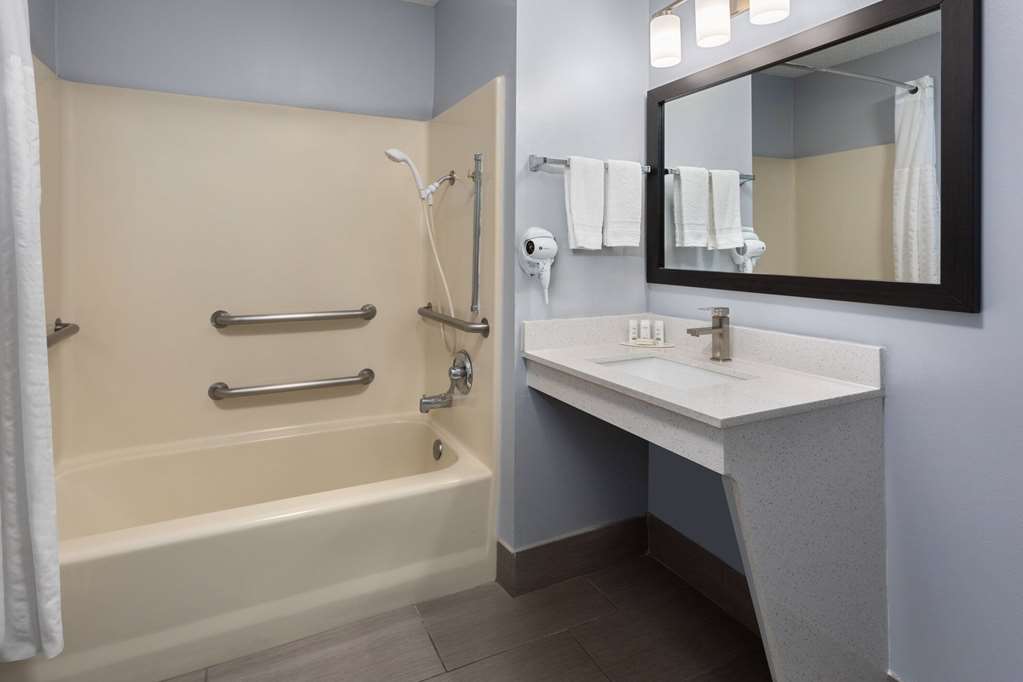 Baymont by Wyndham Brunswick GA - photo 30