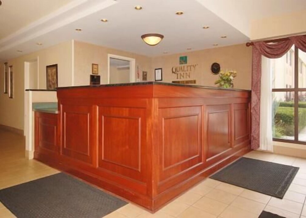 Surestay Plus Hotel by Best Western Smithfield - photo 3