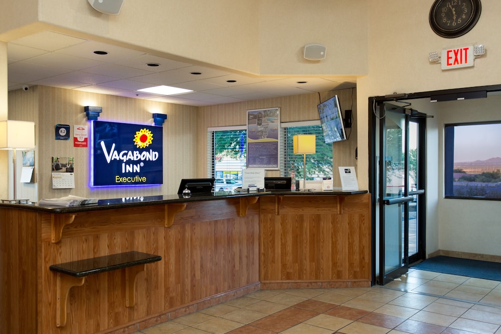 Vagabond Inn Executive Green Valley - photo 2