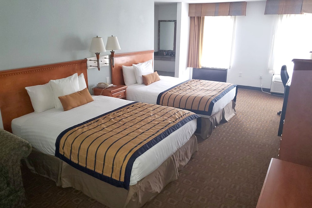 Coratel Inn & Suites by Jasper New Braunfels IH 35 EXT 189 - photo 16