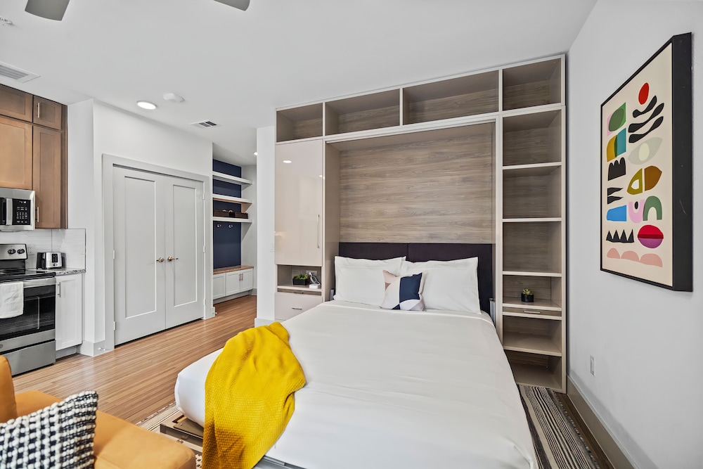 Placemakr Downtown Austin - photo 41