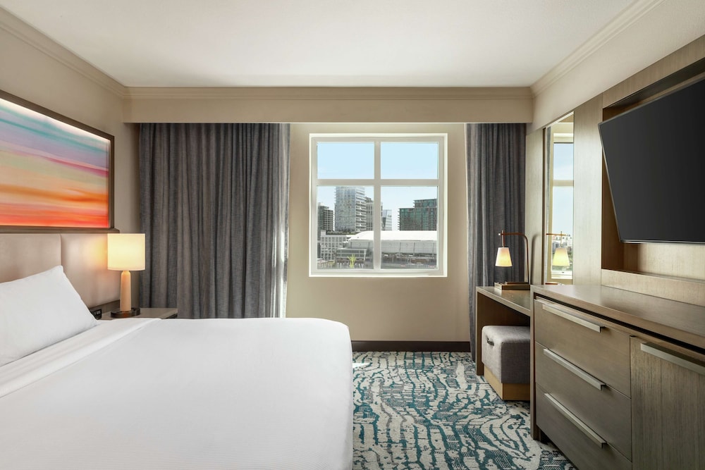 Embassy Suites by Hilton Tampa Downtown Convention Center - photo 23