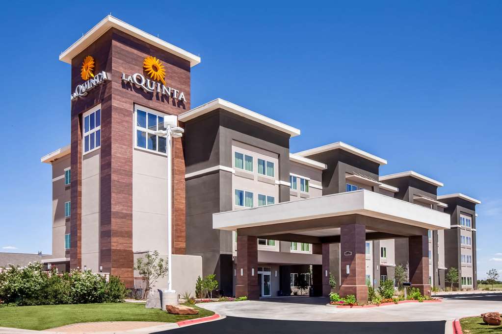 La Quinta Inn & Suites by Wyndham Odessa North - featured photo