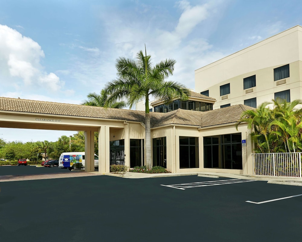 Hilton Garden Inn West Palm Beach Airport - photo 45