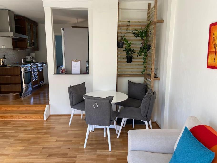 Lys og trivelig leilighet i Larvik — 4-Star Luxury Hotel in Larvik, Norway