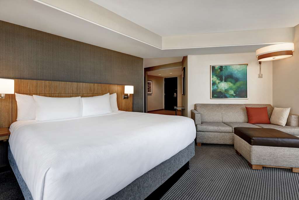 Hyatt Place Bloomington Normal - photo 33