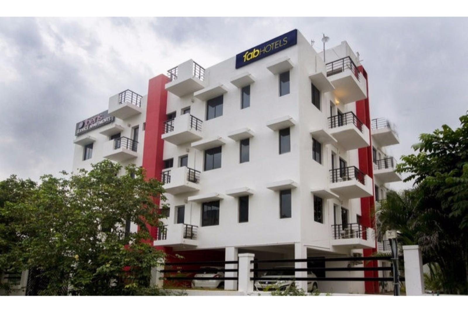 FabHotel Iberis Sholinganallur