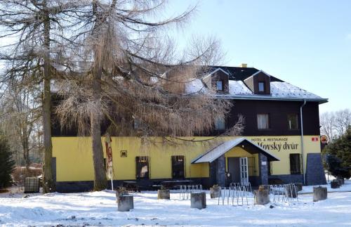 Hotel & Restaurant Adolfovský Dvůr - carbon neutral hotel in Telnice