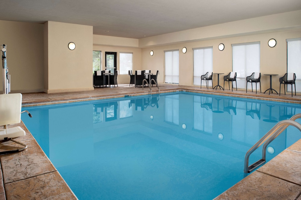 Hampton Inn Duncan - photo 27