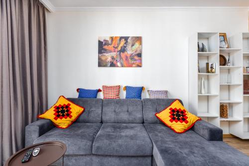 LE Home Cozy 2 BR apartment in Saburtalo