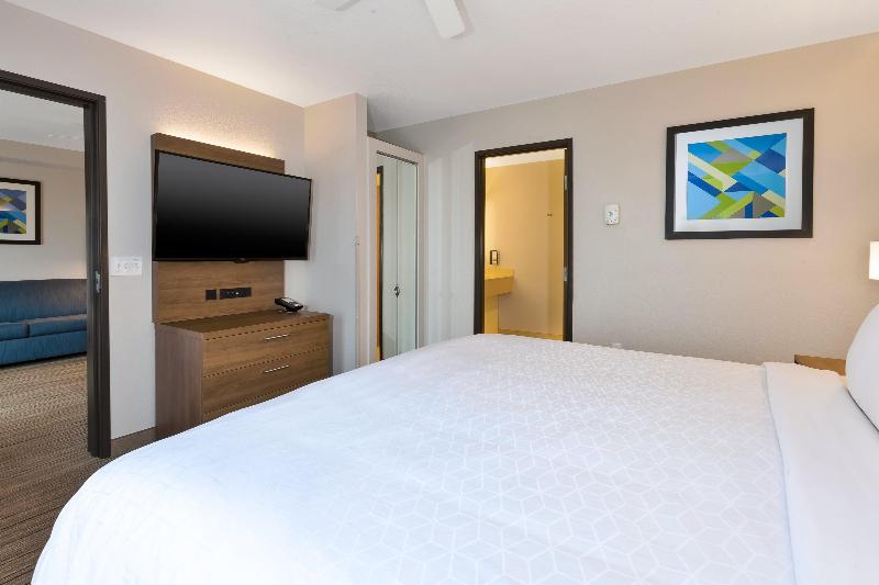 Holiday Inn Express & Suites Petoskey by IHG - photo 75