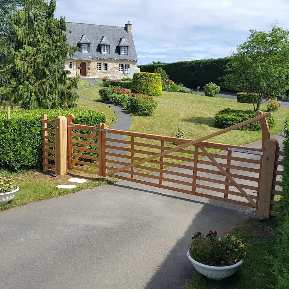 L'horizon Holiday Apartment — 4-Star Luxury Hotel in Erquy, France