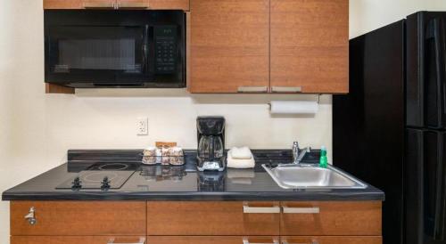 My Place Hotels Chicago West North Aurora - photo 33