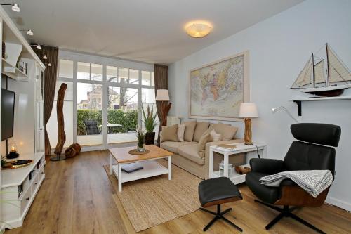 Meeresblick Wohnung 005 4 Sterne DTV — 4-Star Luxury Hotel in Ostseebad Kuehlungsborn, Germany