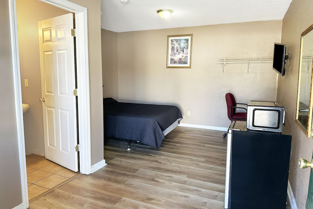 Sparta Seven Motel By OYO near Milledgeville - photo 18