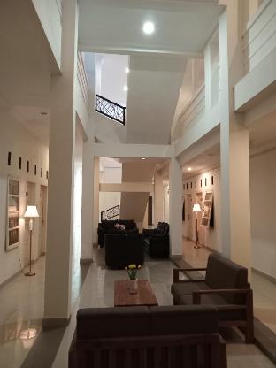 D’Anna Palace — Manado — photo 3
