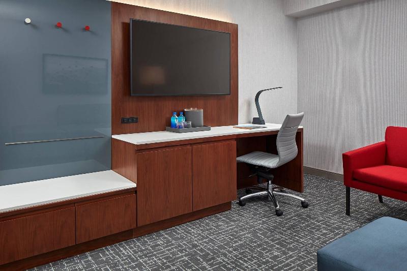 San Mateo Marriott San Francisco Airport - photo 31