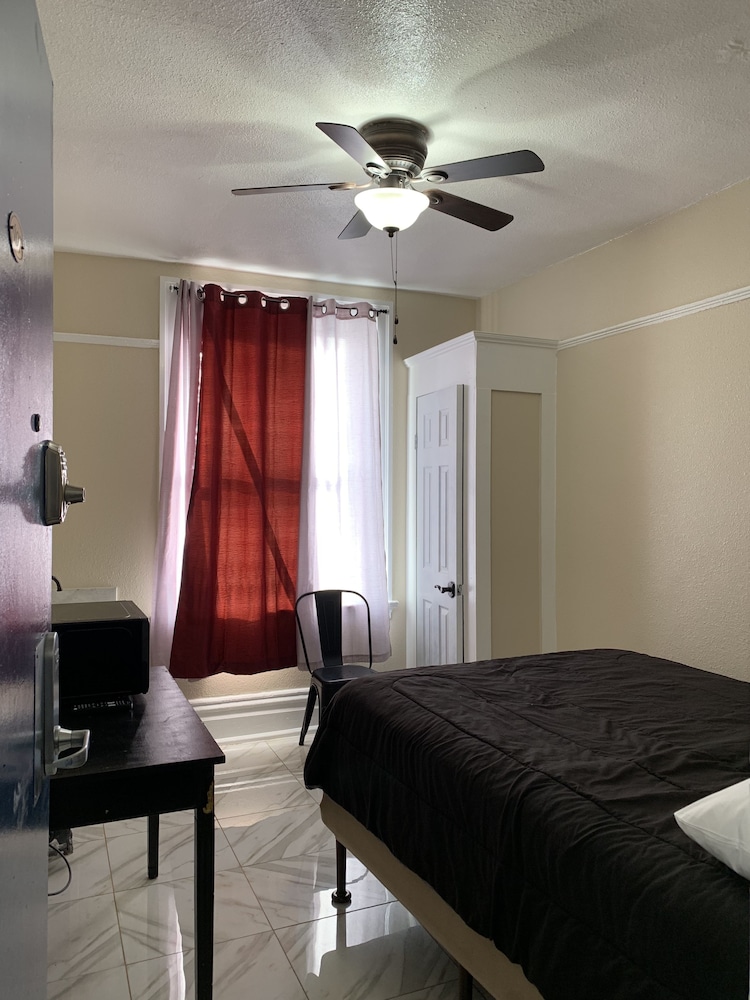 The Adrian - photo 9