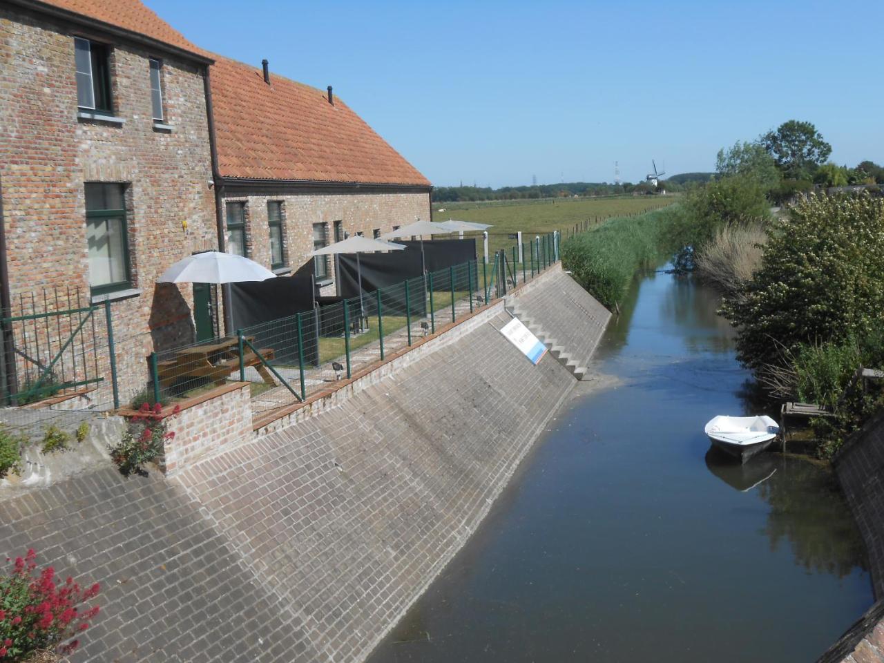 Vakantiewoningen T Dorp — hotel in Zuienkerke