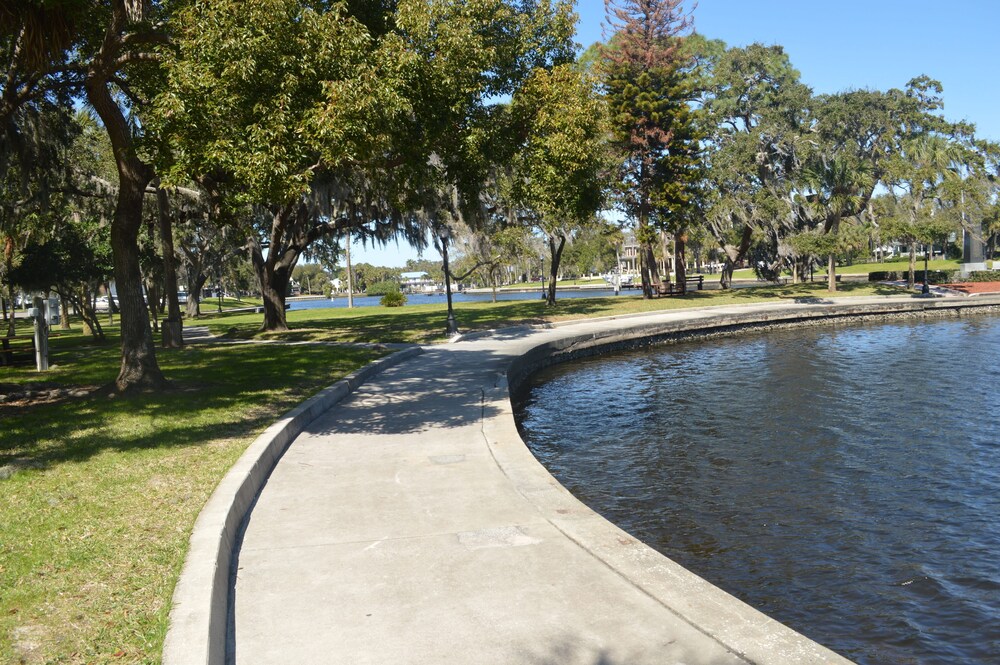 Tarpon Inn - photo 73