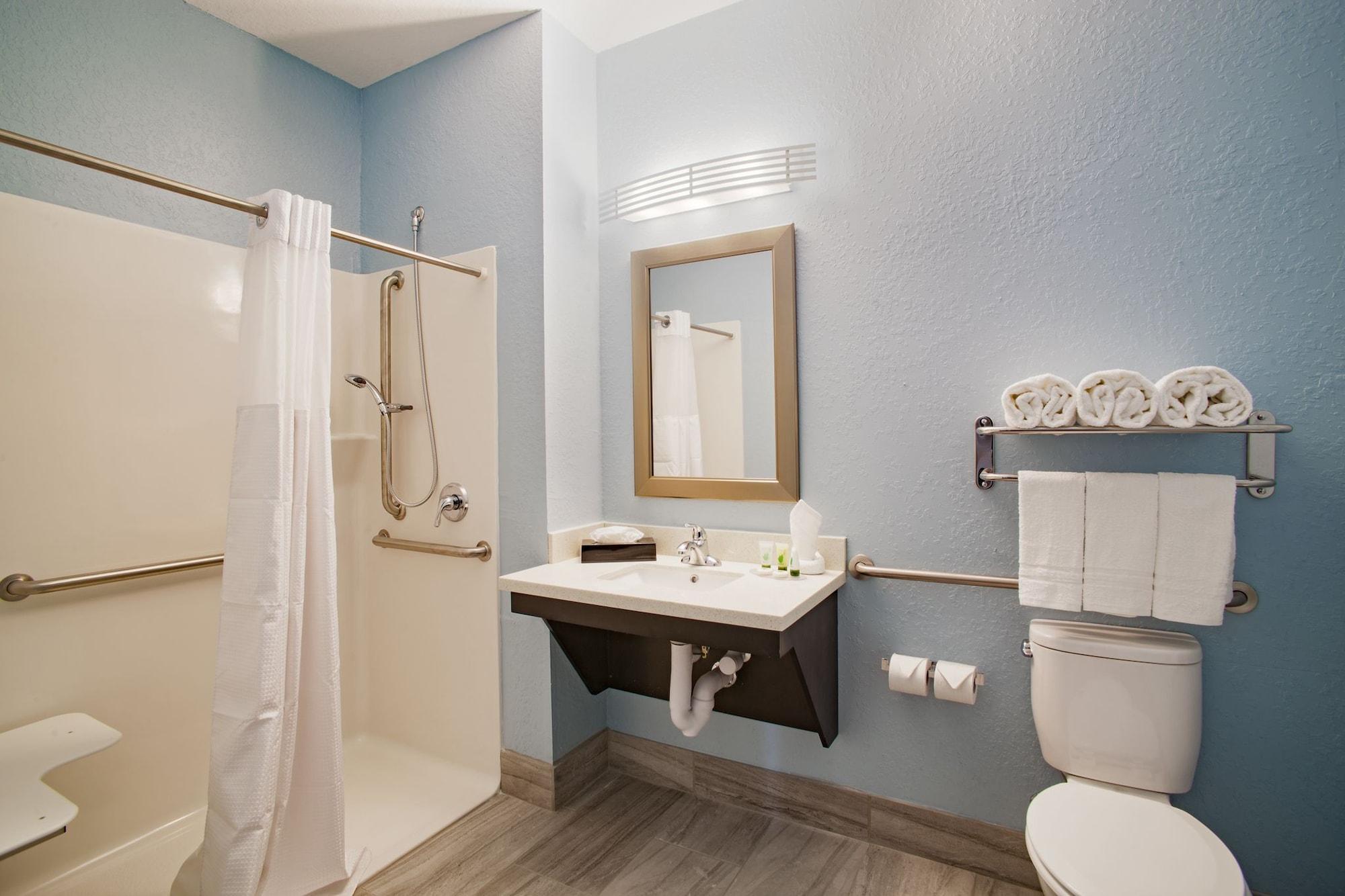 Iris Garden Inn - photo 17