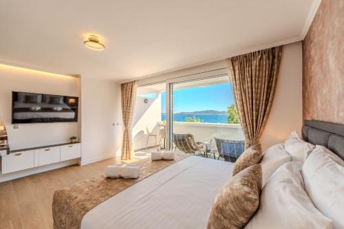 Deluxe apartment Diadora with sea view — 4-Star Luxury Hotel in Zadar, Croatia
