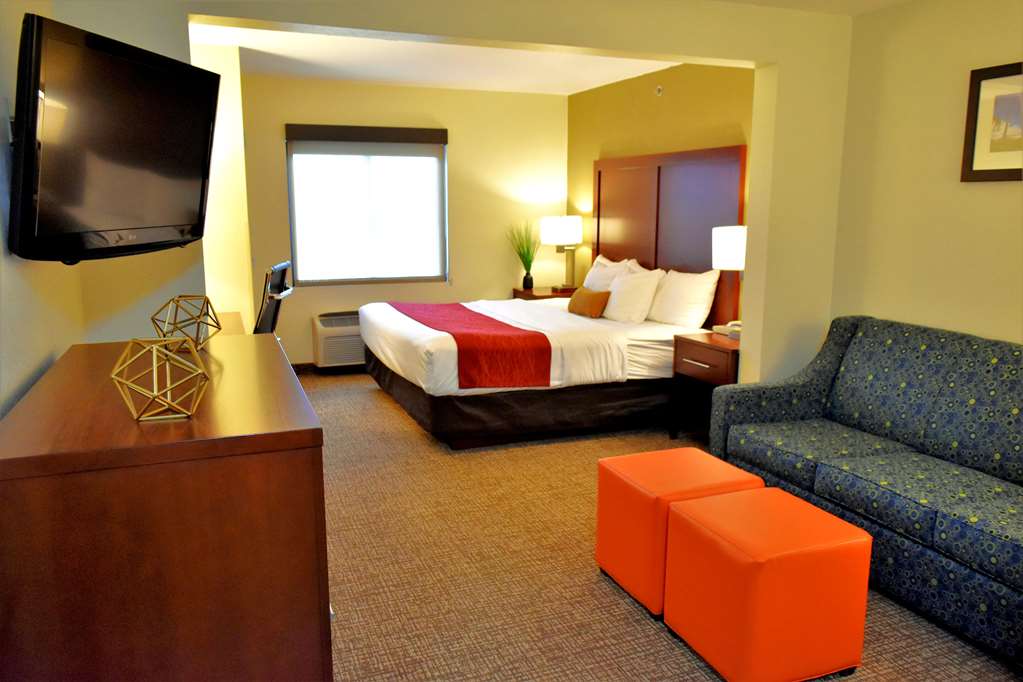 Comfort Inn & Suites Greenville I 70 - photo 9