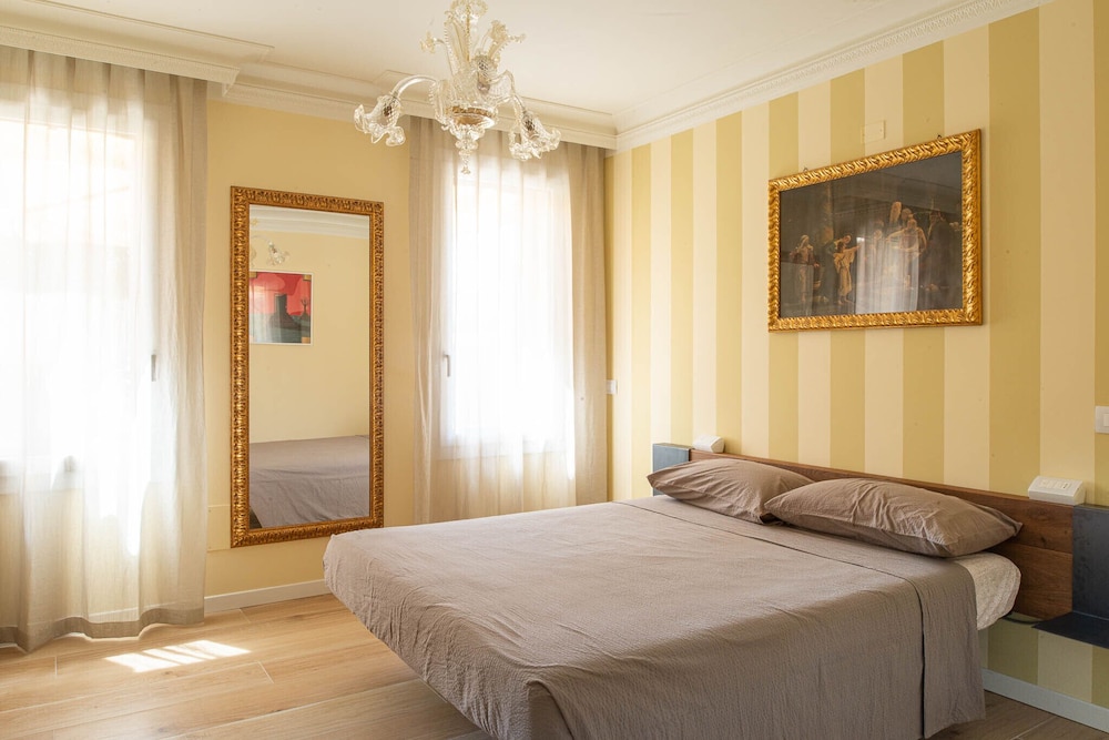 Little House — 4-Star Luxury Hotel in Campo San Martino, Italy