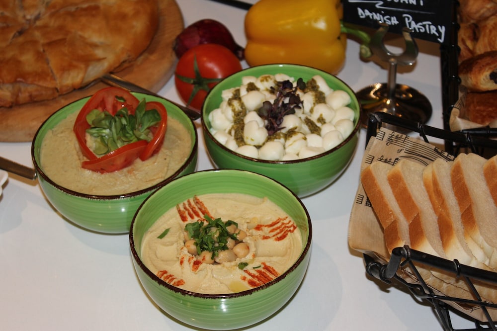 מזון ומשקאות