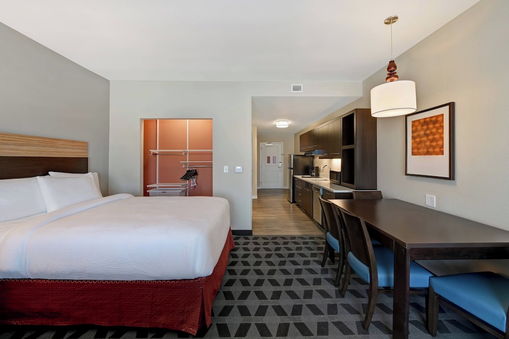 TownePlace Suites by Marriott El Paso East I 10 - photo 8