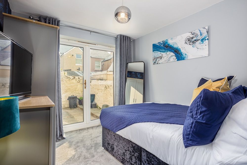 Room 1 23 Deganwy Avenue in Llandudno, United Kingdom