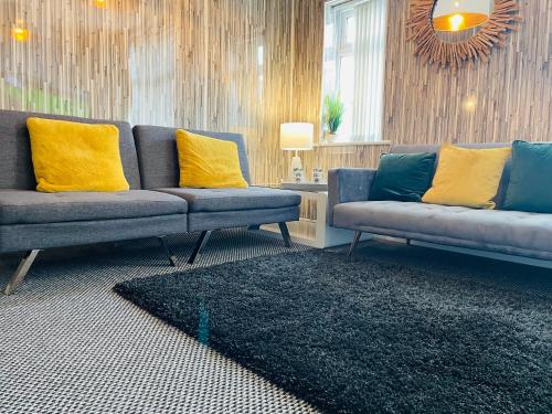 Holywell Apartment Luxury One Bedroom Apartment — 4-Star Luxury Hotel in Holywell, United Kingdom