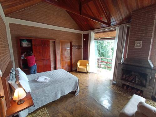 Chalé Recanto do Sol — 4-Star Luxury Hotel in Paraisopolis, Brasil