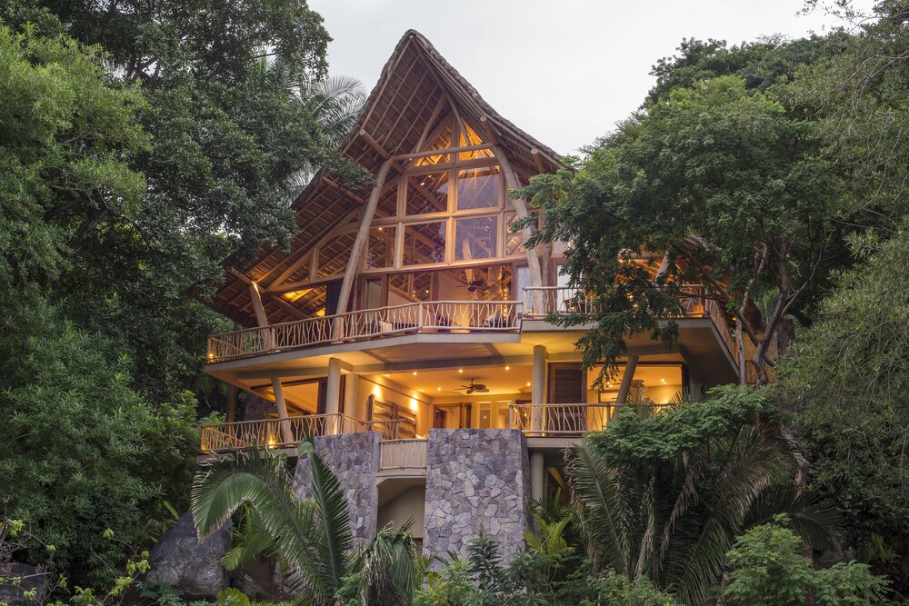 Treehouse Punta Sayulita by Tripwix — 4-Star Luxury Hotel in Sayulita, Mexico