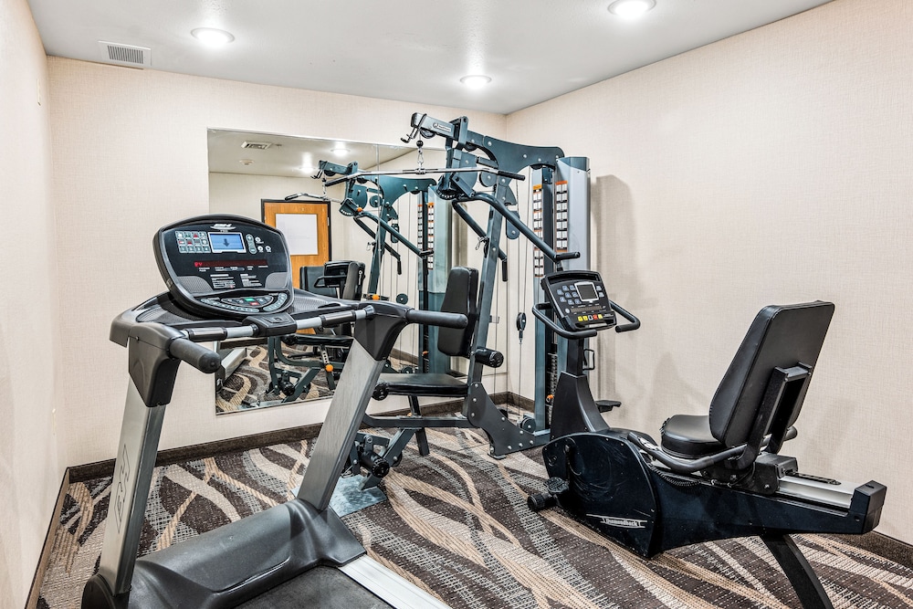 Boarders Inn & Suites Shawano - photo 42