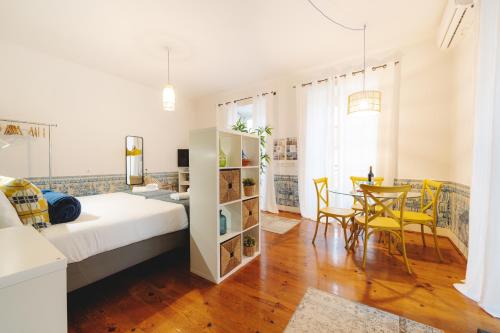 Inglesinhos Convento 3 Bright Apartment — 4-Star Luxury Hotel in Lisbon, Portugal