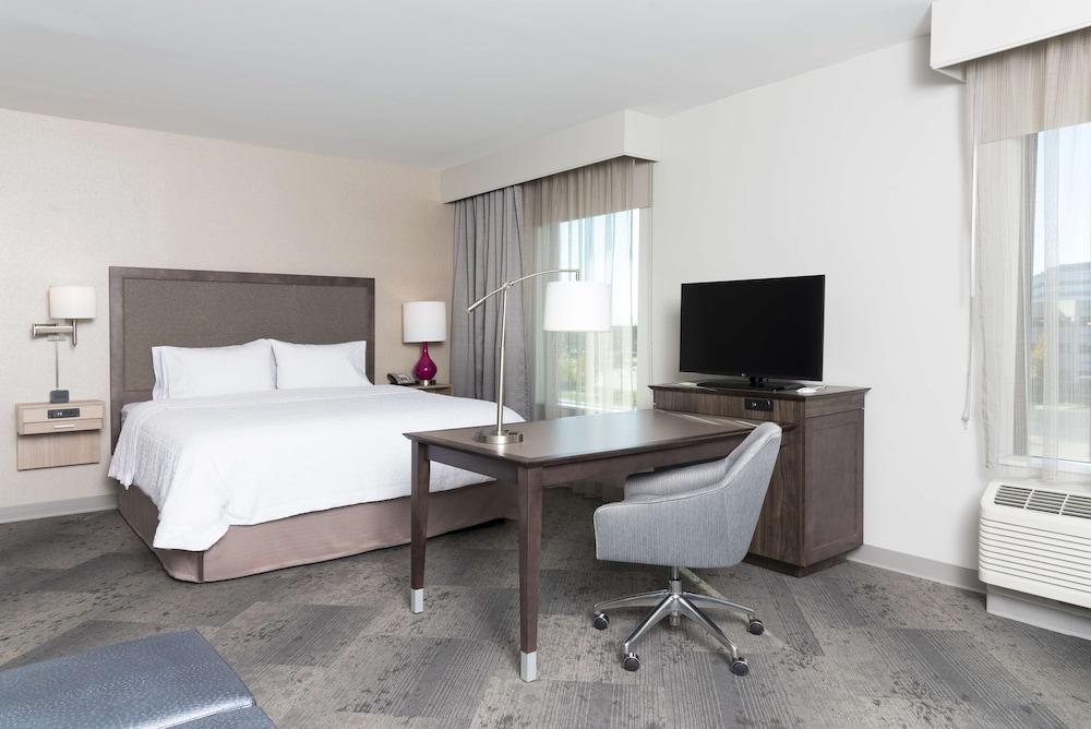 Hampton Inn & Suites Chicago Schaumburg - photo 5