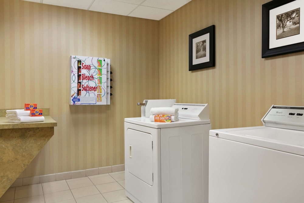 Hampton Inn & Suites Lawton - photo 19
