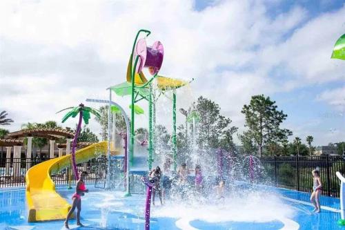 Minutes to Disney Free Water Park & Private Pool — 4-Star Luxury Hotel in Orlando, United States