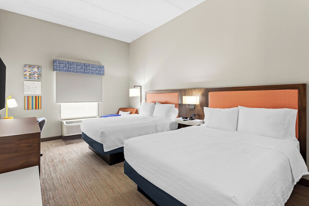 Hampton Inn & Suites Bolingbrook - photo 3