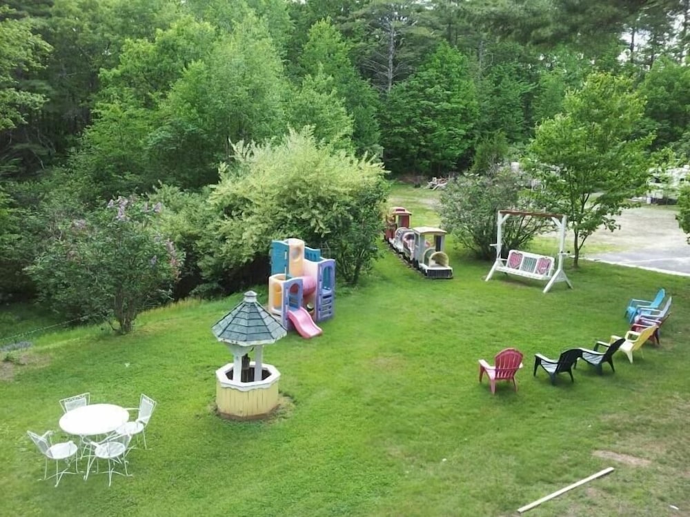 Lake Winnipesaukee Motel - photo 46