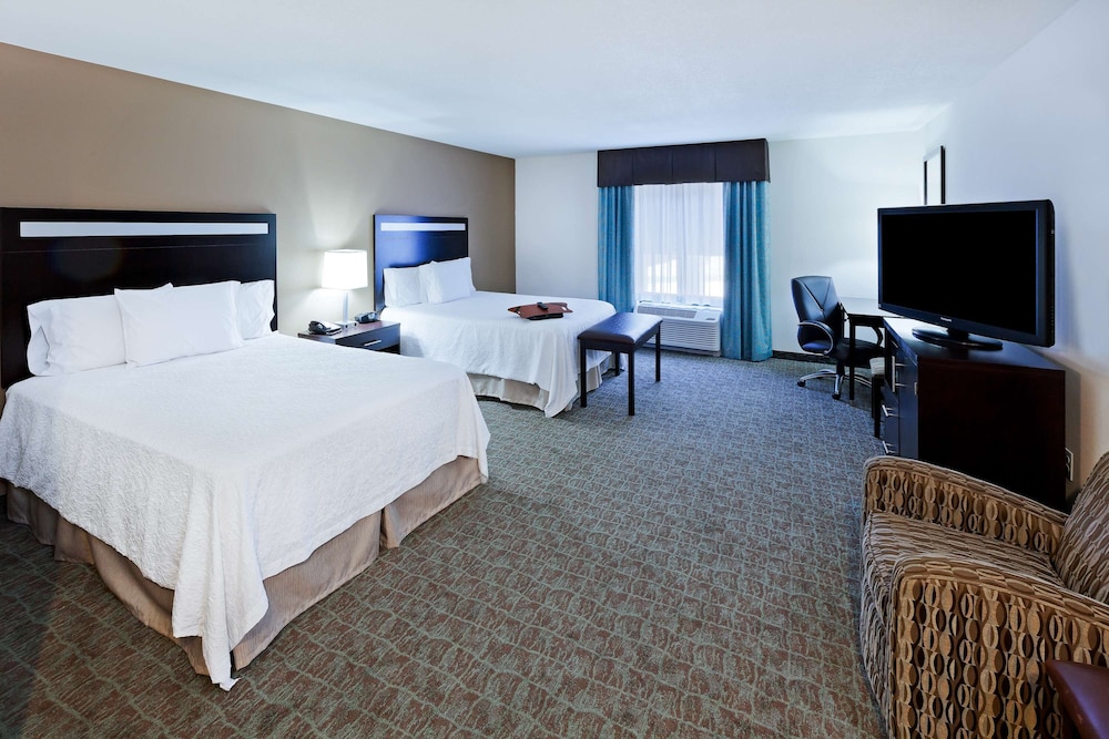 Hampton Inn & Suites Liberal - photo 10