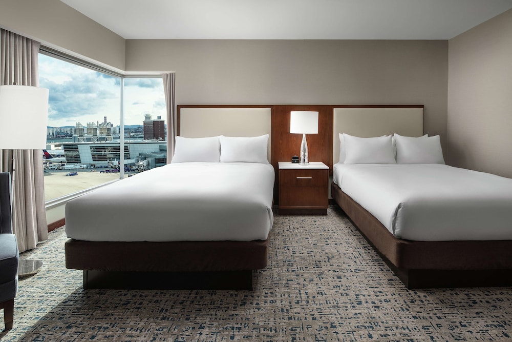 Hilton Boston Logan Airport - photo 31