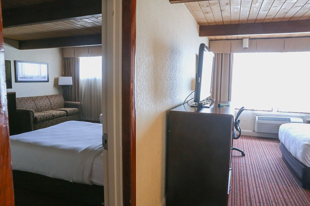 Best Western Merry Manor Inn - photo 20
