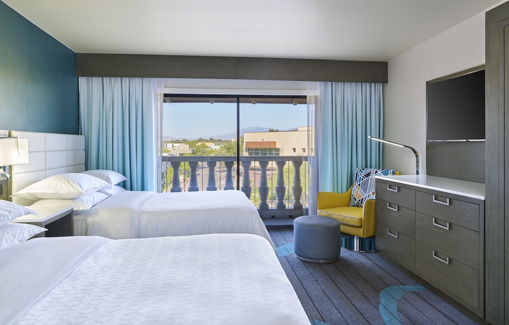 Sheraton Tucson Hotel and Suites - photo 4